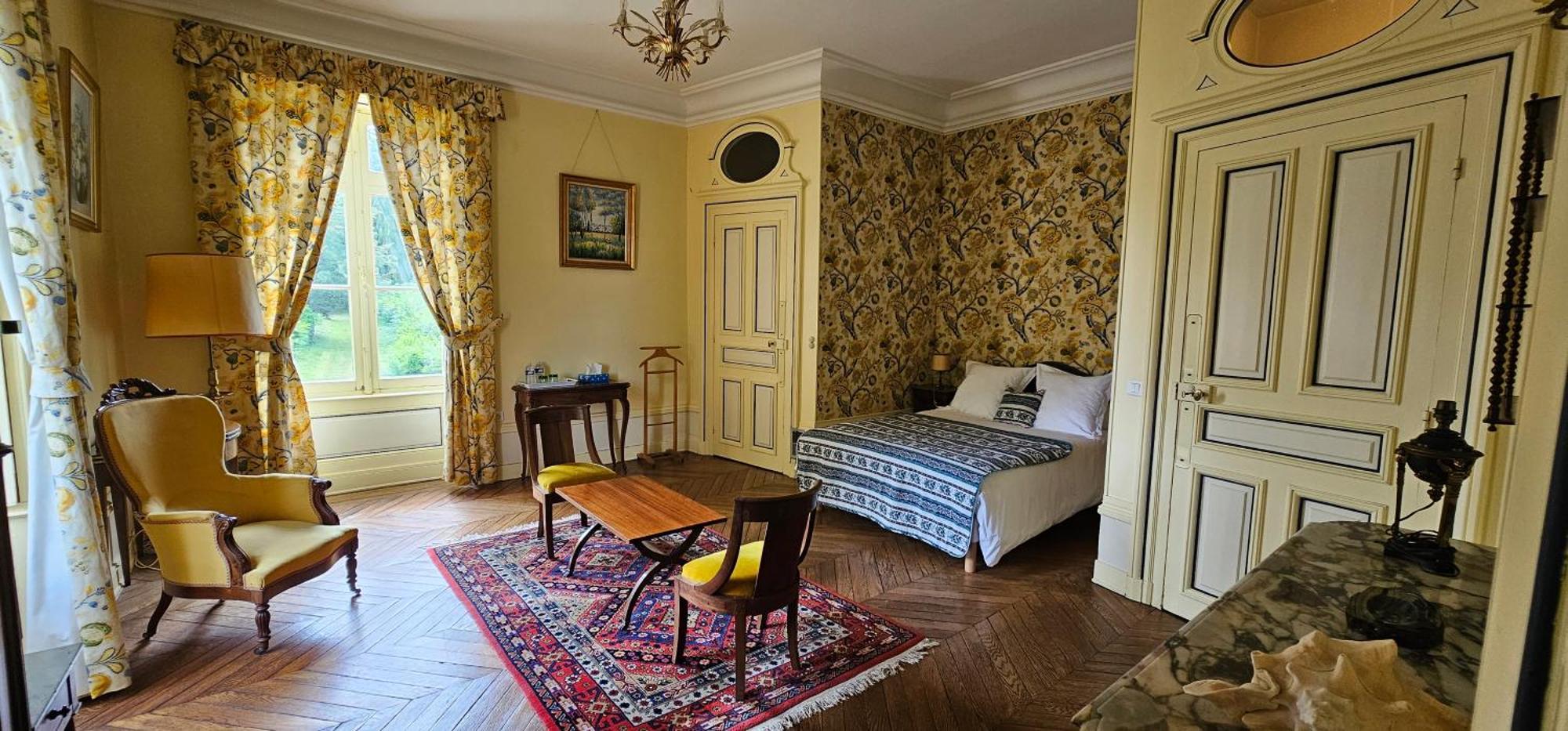 Chateau De Montpatey Bed and Breakfast Couches Exterior foto