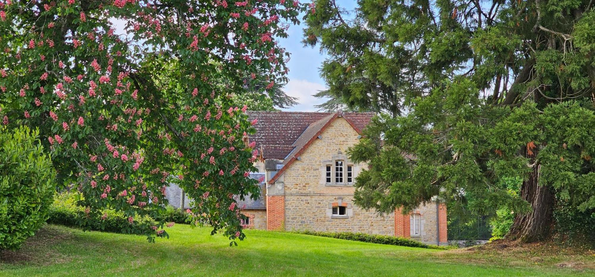 Chateau De Montpatey Bed and Breakfast Couches Exterior foto