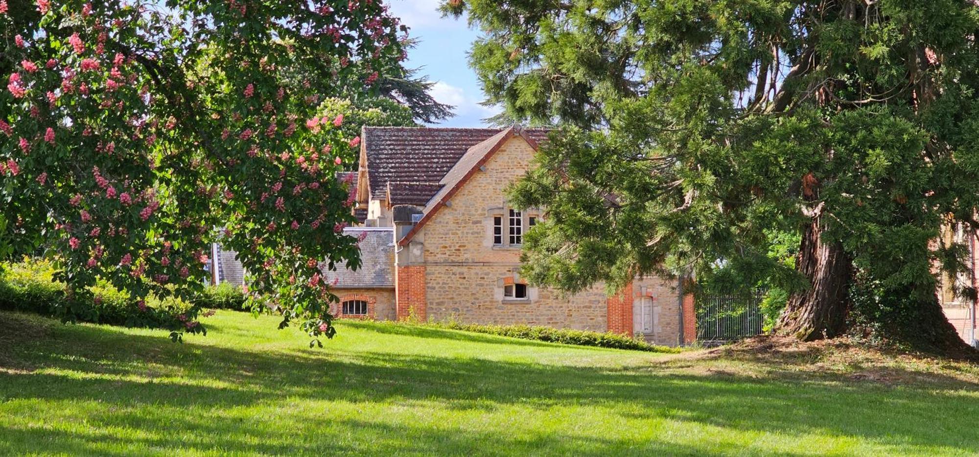 Chateau De Montpatey Bed and Breakfast Couches Exterior foto